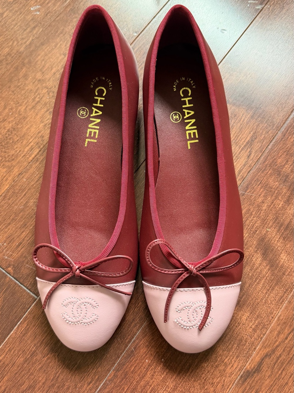 CHANEL Burgundy and Light Pink Cap-Toe Ballet Flats - Picture 2 of 4